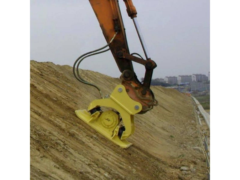 平板夯机在济青高速改扩建6标段